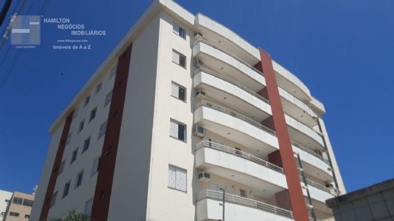 Apartamento à venda, Vila Bourguese, Pindamonhangaba